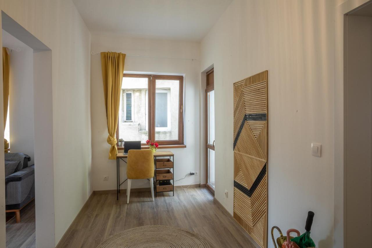 Linden House - A Lovely Apartment In Central Varna Exterior photo